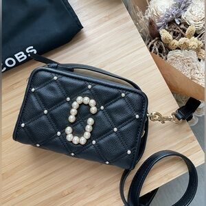 Marc Jacobs The Softshot Pearl 17 small quilted leather crossbody bag